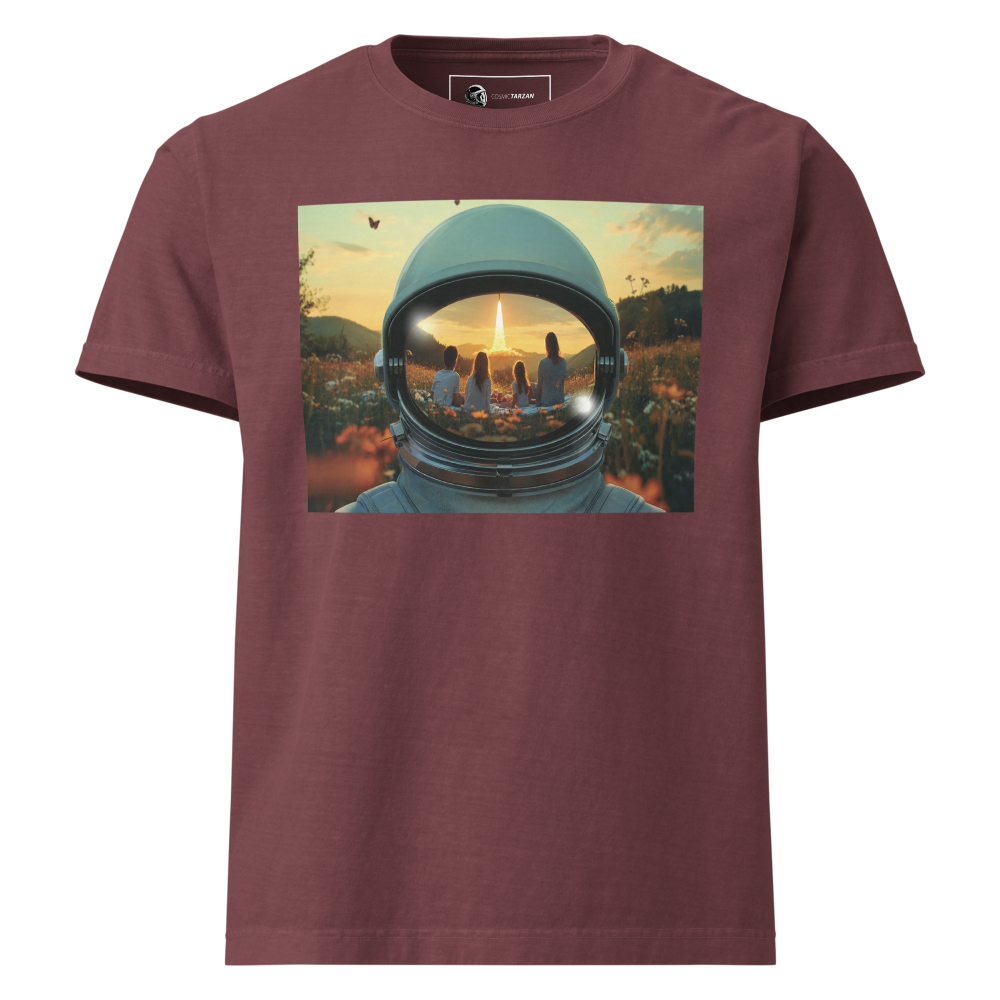 Oversized t-shirt for any sex.